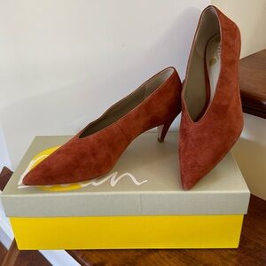 Suede orange brown pump, size 7 Boden 2” heels,brand new